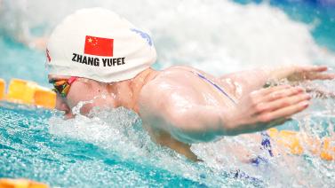 三人齊聚一堂 布克的防守困境隨之消散.